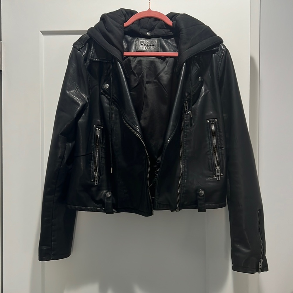 BLANKNYC Faux Leather Hooded Crop Moto
Jacket Black & silver details